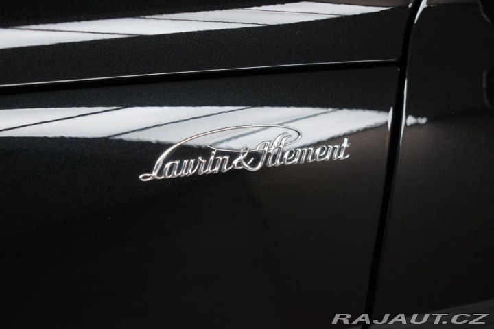 Škoda Superb 2.0 TDI L&K REZERVACE 2025