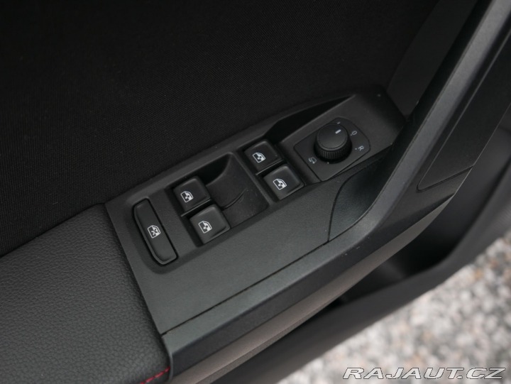 Seat Arona 1,5 TSI 110kW FR Navi ČR 2018