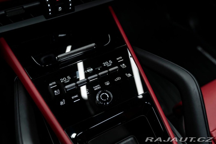 Porsche Cayenne PANO, HD-MATRIX, INNO, VÝ 1800