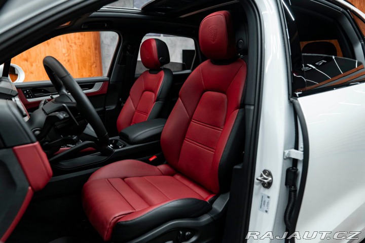 Porsche Cayenne PANO, HD-MATRIX, INNO, VÝ 1800