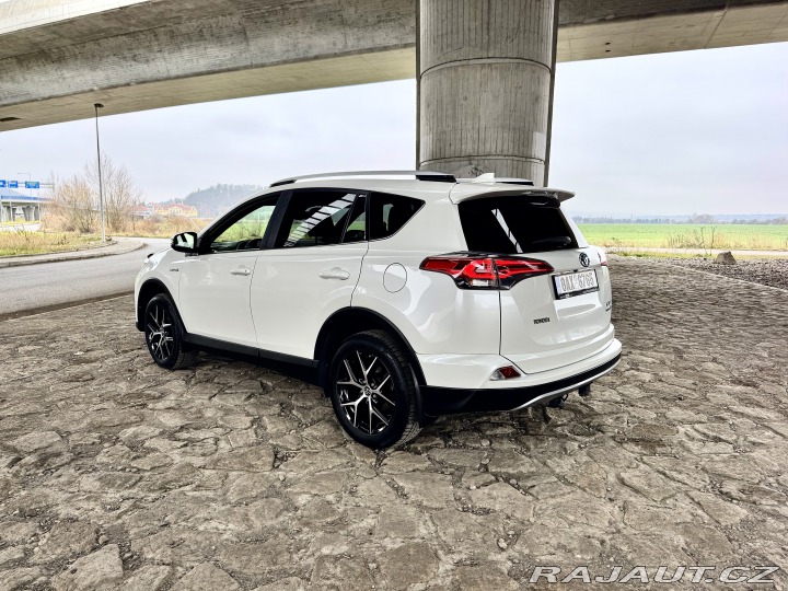Toyota RAV4 SUV 2017