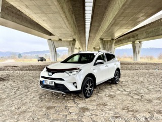 Toyota RAV4 SUV 2017