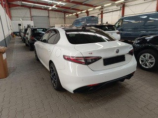 Alfa Romeo Giulia 2.0 Turbo 16V 206kW Veloc 2024