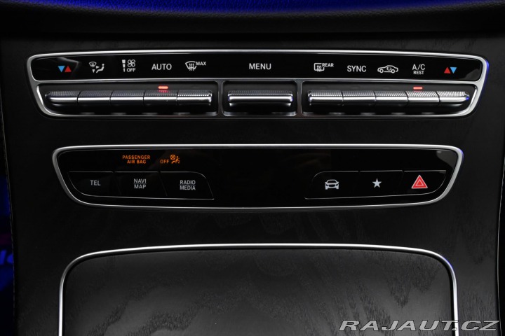 Mercedes-Benz E 2,0 220d 147kW AMGLINE Zá 2022