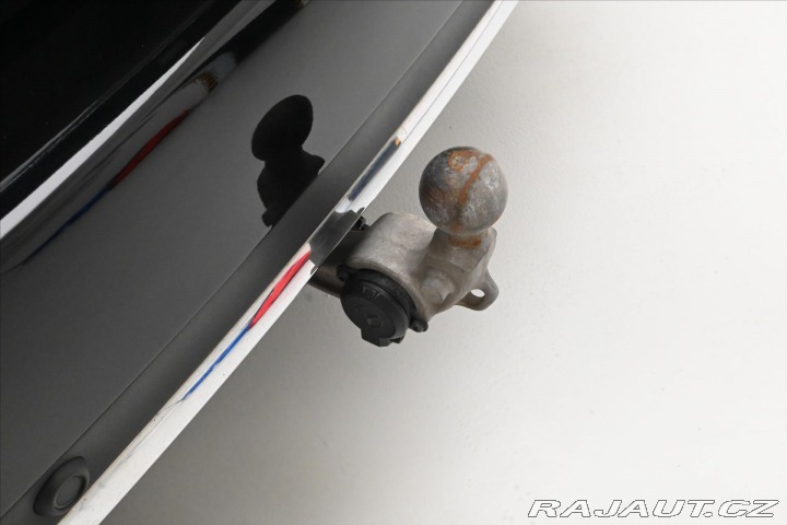 Mercedes-Benz E 2,0 220d 147kW AMGLINE Zá 2022