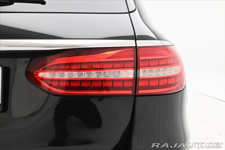 Mercedes-Benz E 2,0 220d 147kW AMGLINE Zá 2022