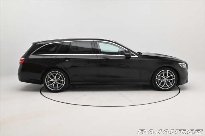 Mercedes-Benz E 2,0 220d 147kW AMGLINE Zá 2022