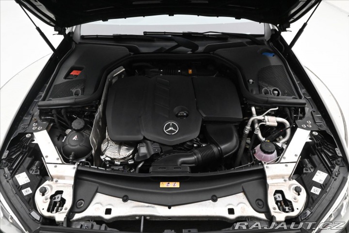 Mercedes-Benz E 2,0 220d 147kW AMGLINE Zá 2022