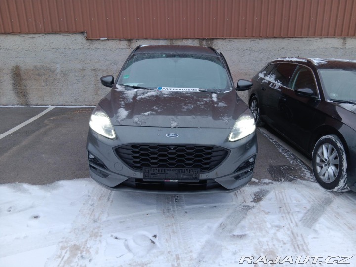 Ford Kuga 2,0 EcoBlue AT8 4WD STlin 2021