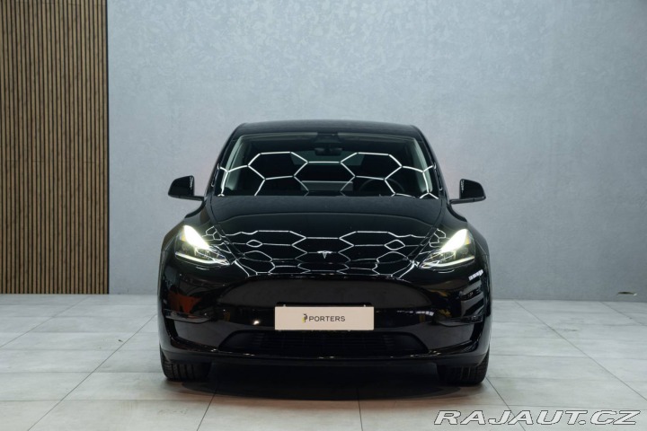 Tesla Model Y Dual Motor Long Range 37 2023