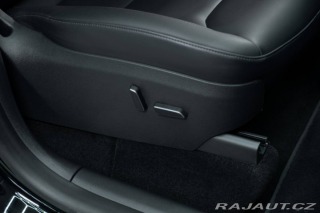 Tesla Model Y Dual Motor Long Range 37 2023