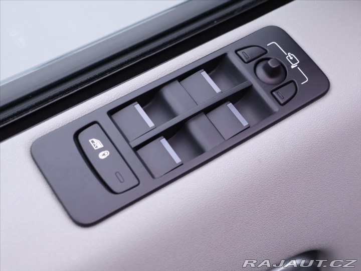 Land Rover Discovery Sport 2,0 TD4 110kW 4x4 Navi Ků 2017