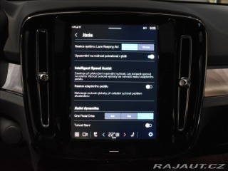 Volvo EX40 0,0 TWIN MOTOR PLUS 2025