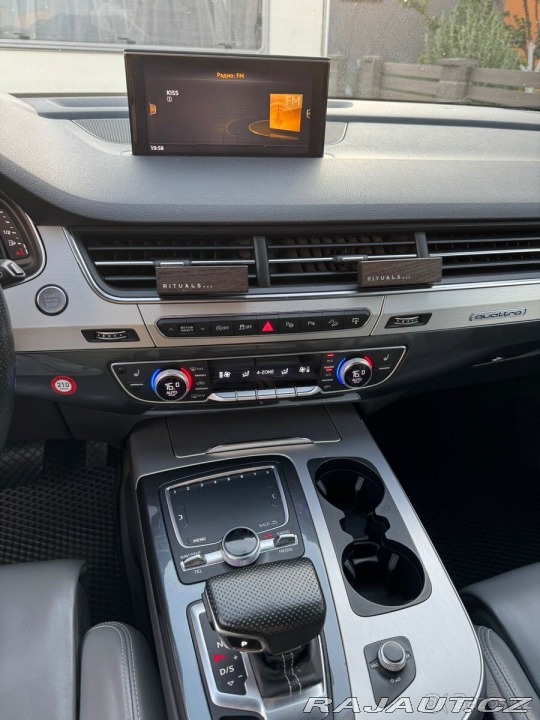 Audi Q7 3,0   TDI quattro S-line 2015