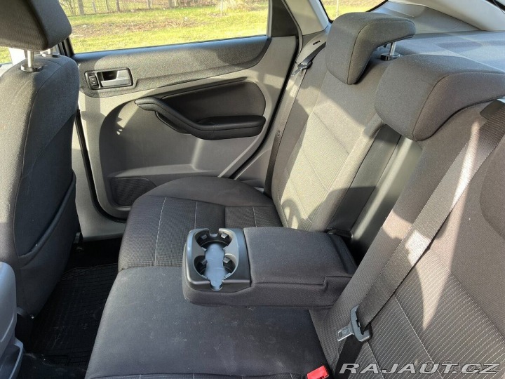 Ford Focus 2,0   i 107kW velmi pěkný 2008