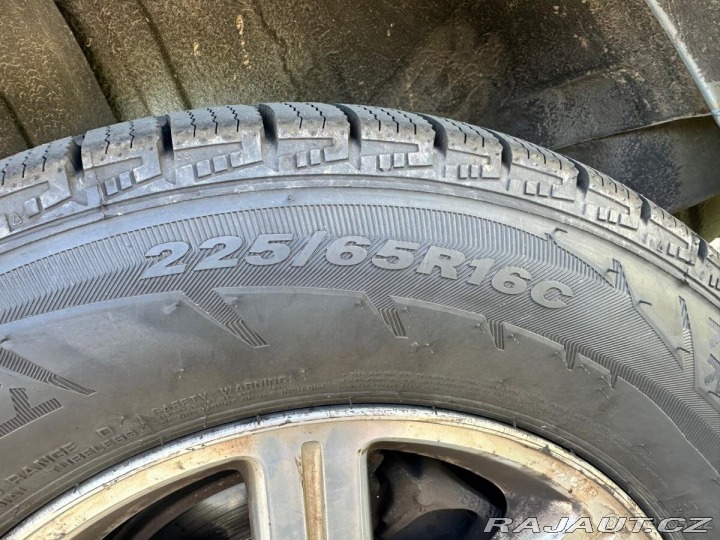 Chrysler Town & Country 3,8   V6 148Kw BENZIN+LPG 2007