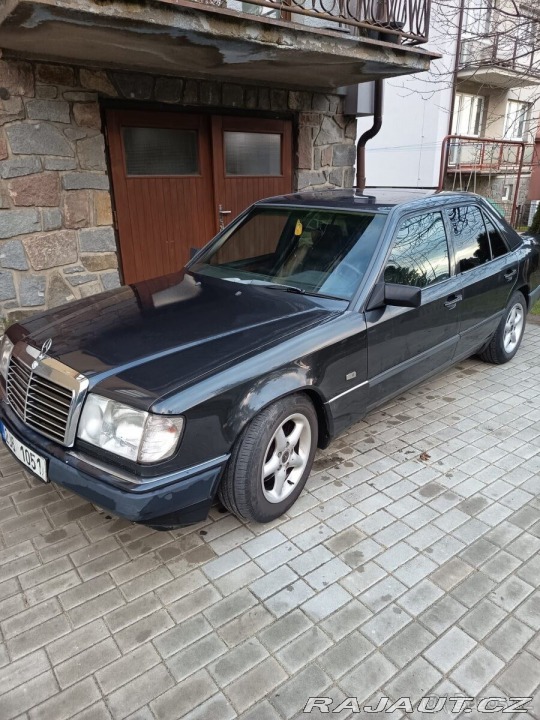 Mercedes-Benz Ostatní modely W124 300D 1800