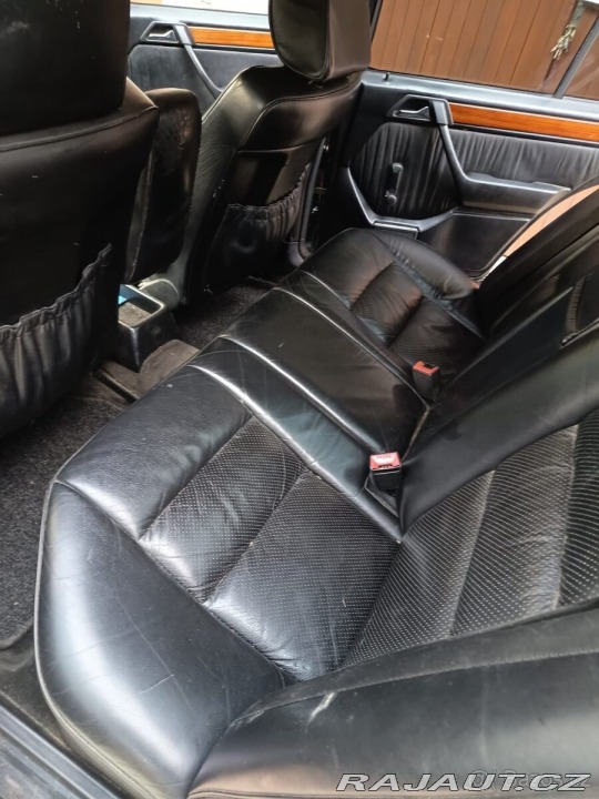 Mercedes-Benz Ostatní modely W124 300D 1800