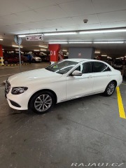 Mercedes-Benz E 200, benzin, automat, kůž 2017
