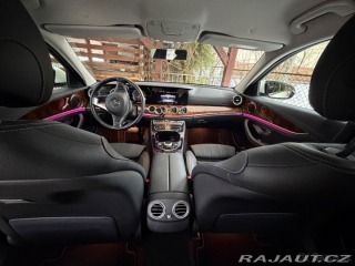 Mercedes-Benz E 200, benzin, automat, kůž 2017