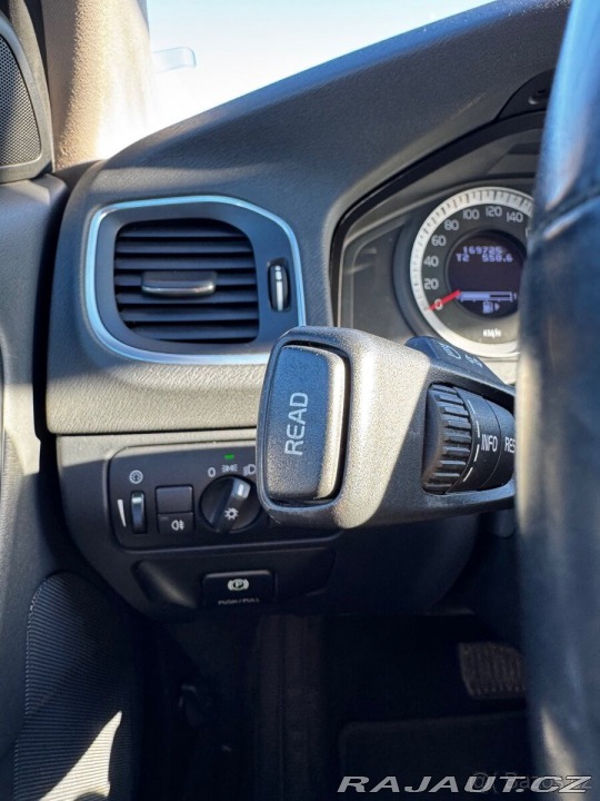 Volvo S60 2,0   2010, 120 kW, 169 0 2010