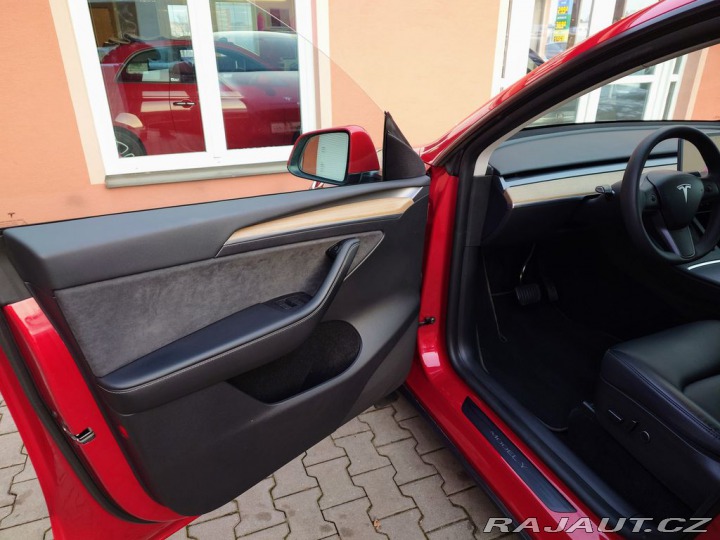 Tesla Model Y Long Rnge Dual Motor 378 2022