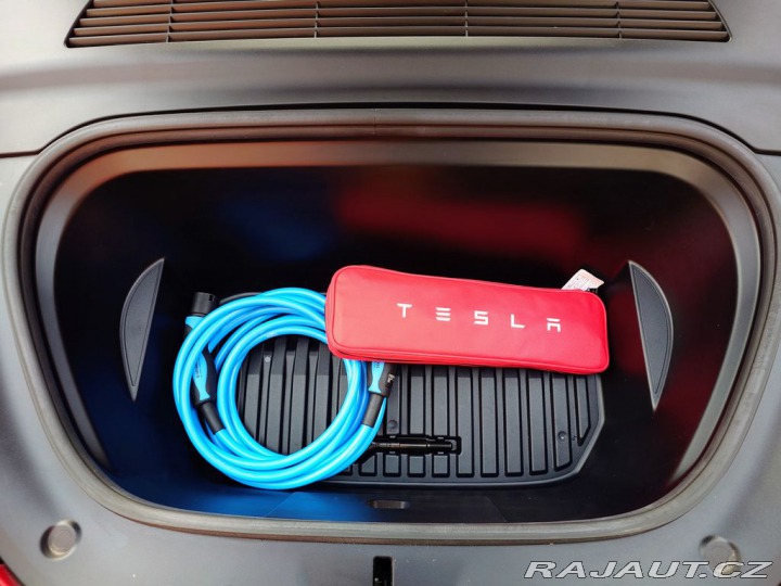 Tesla Model Y Long Rnge Dual Motor 378 2022