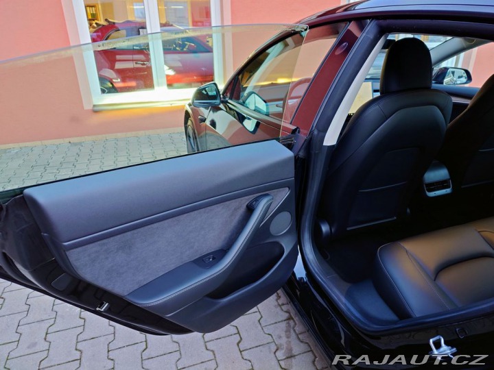 Tesla Model 3 Long Range Dual Motor 366 2021