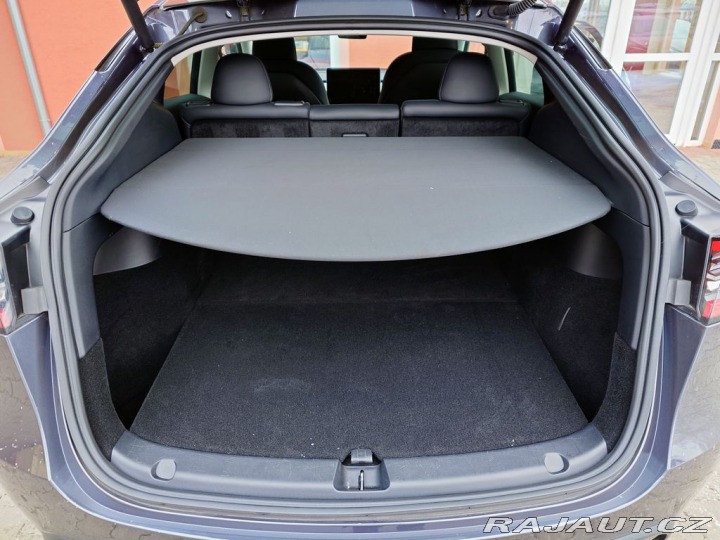 Tesla Model Y Long Range Dual Motor 378 2022