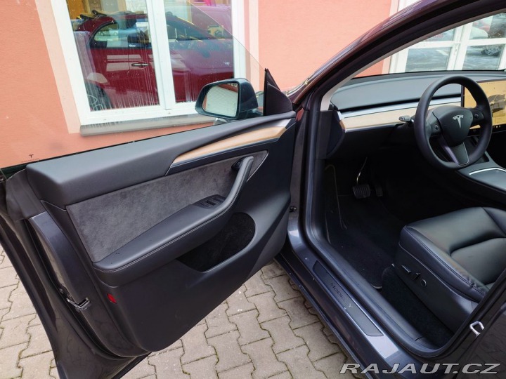 Tesla Model Y Long Range Dual Motor 378 2022