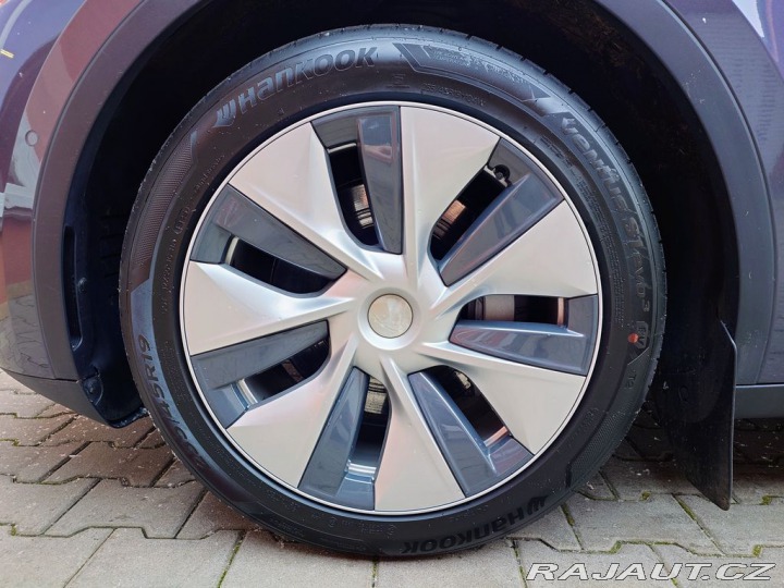 Tesla Model Y Long Range Dual Motor 378 2022