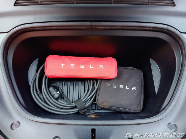 Tesla Model Y Long Range Dual Motor 378 2022