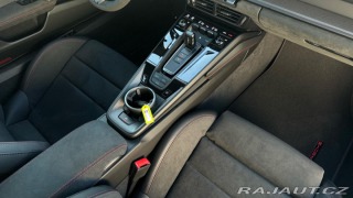 Porsche 911 GTS 2025