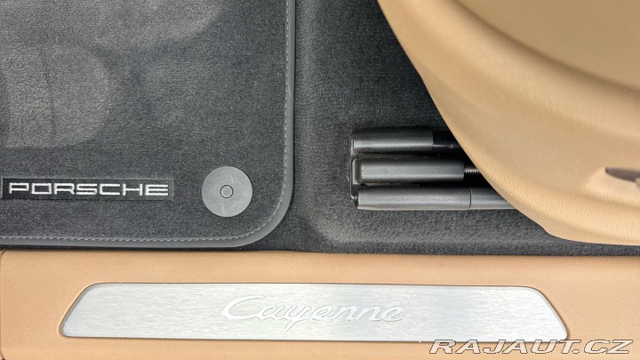 Porsche Cayenne E-Hybrid 2021