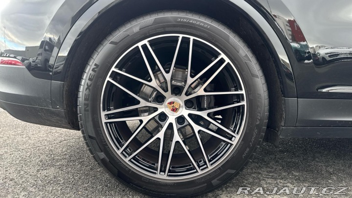 Porsche Cayenne Coupé 2025