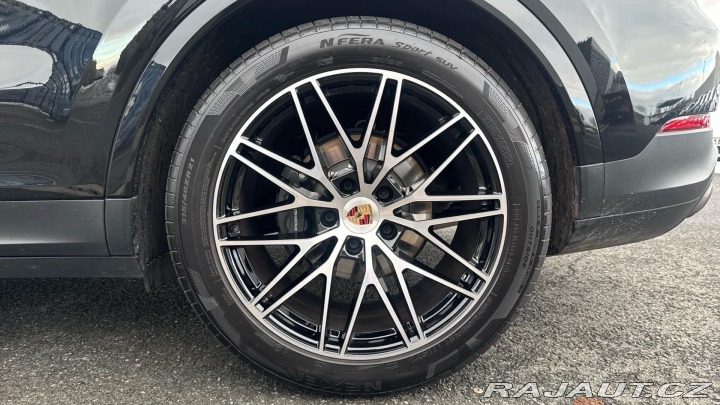 Porsche Cayenne Coupé 2025