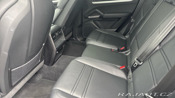 Porsche Cayenne Coupé 2025