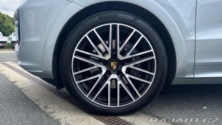 Porsche Cayenne E-Hybrid 2024