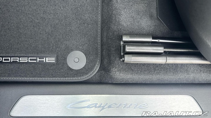 Porsche Cayenne Coupé 2025