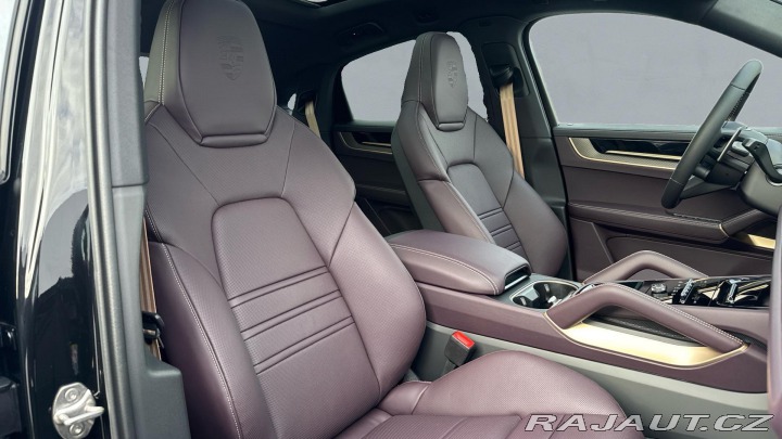 Porsche Cayenne E Hybrid Coupé 2025