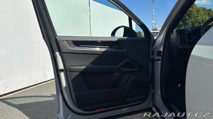 Porsche Cayenne S 2025