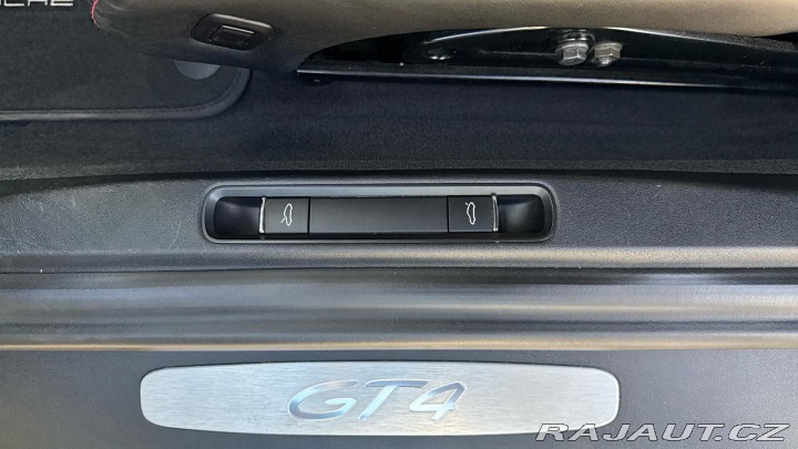 Porsche Cayman GT4 2016