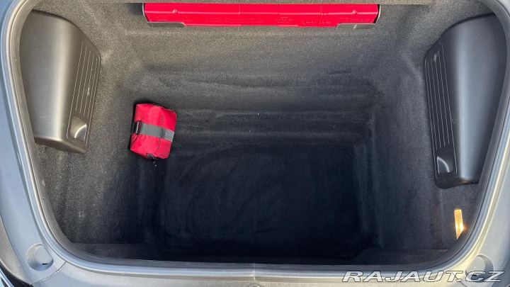 Porsche Cayman GT4 2016