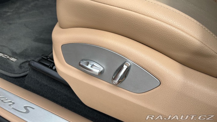 Porsche Macan S 2022