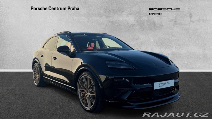 Porsche Macan Turbo 2025