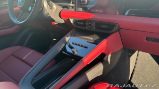 Porsche Macan Turbo 2025