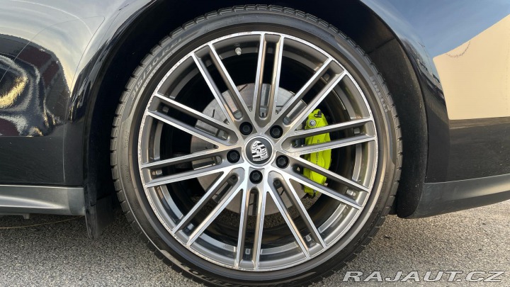 Porsche Panamera 4 E-Hybrid 2021