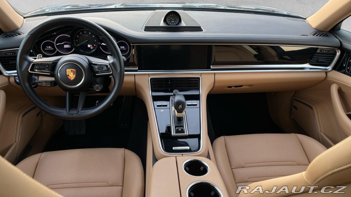 Porsche Panamera 4 E-Hybrid 2021
