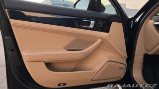 Porsche Panamera 4 E-Hybrid 2021