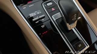 Porsche Panamera 4 E-Hybrid 2021